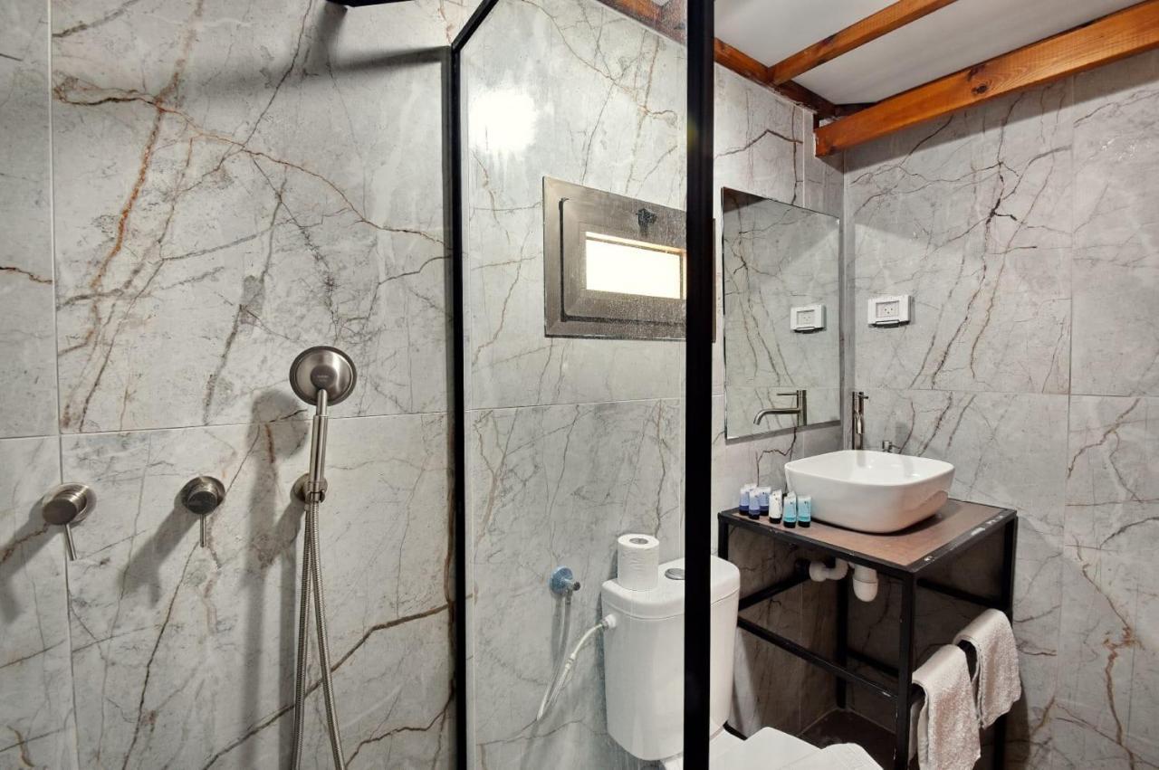 פינה במעיין Villa Mishmār Hāyardin Bagian luar foto