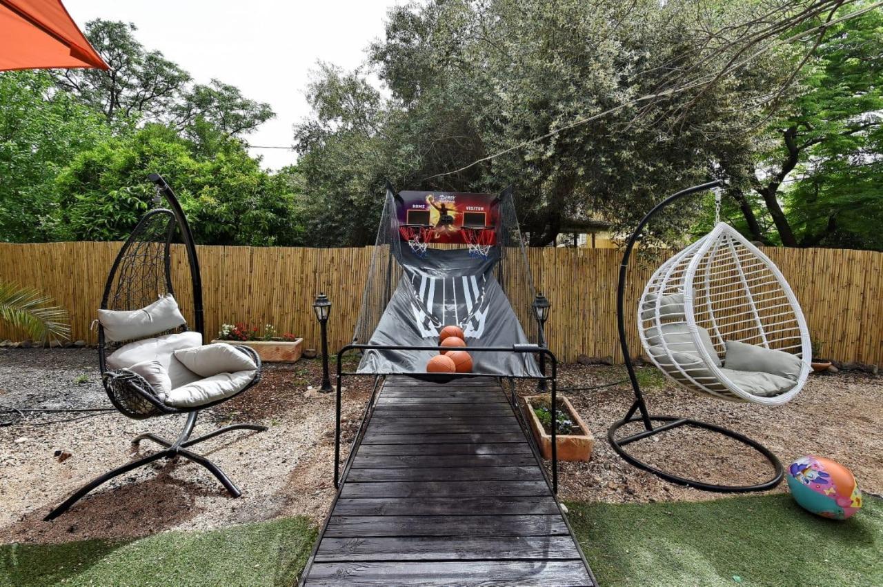 פינה במעיין Villa Mishmār Hāyardin Bagian luar foto